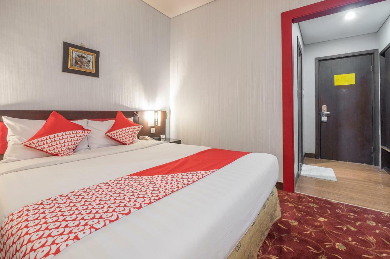Oyo 821 Hotel Dinasti Μακασάρ Εξωτερικό φωτογραφία