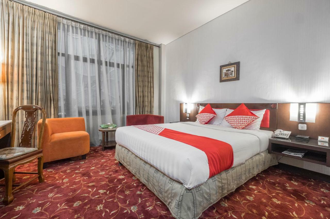 Oyo 821 Hotel Dinasti Μακασάρ Εξωτερικό φωτογραφία
