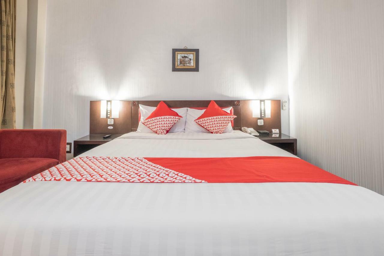 Oyo 821 Hotel Dinasti Μακασάρ Εξωτερικό φωτογραφία