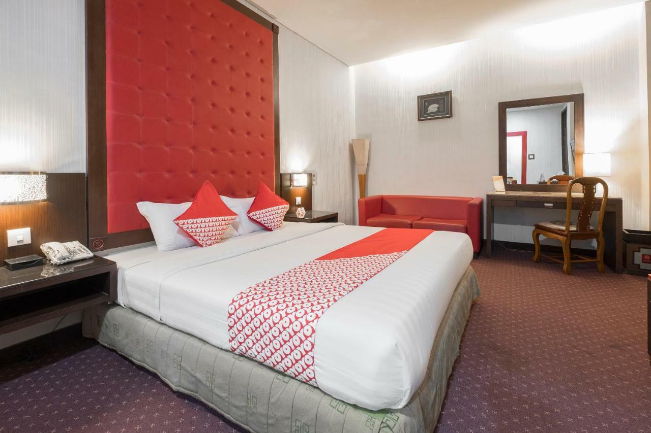 Oyo 821 Hotel Dinasti Μακασάρ Εξωτερικό φωτογραφία